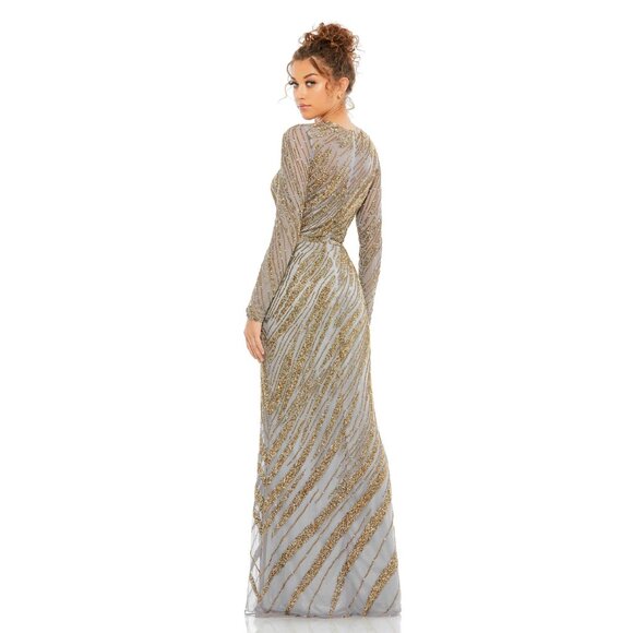 Mac Duggal Long Sleeve Beaded Column Gown in Platinum Size 4 - Picture 3 of 12
